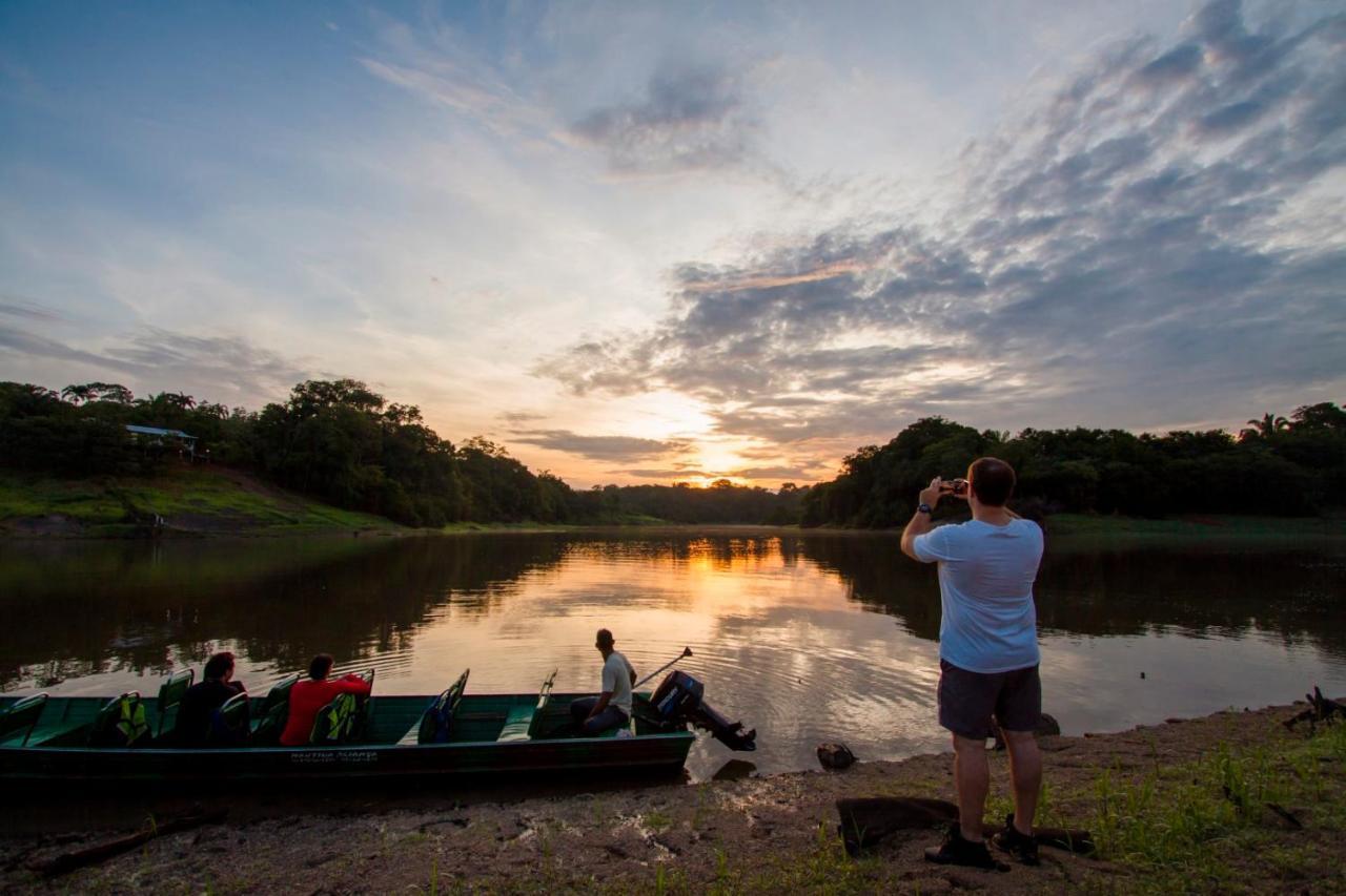 Amazon Turtle Lodge Careiro Екстериор снимка