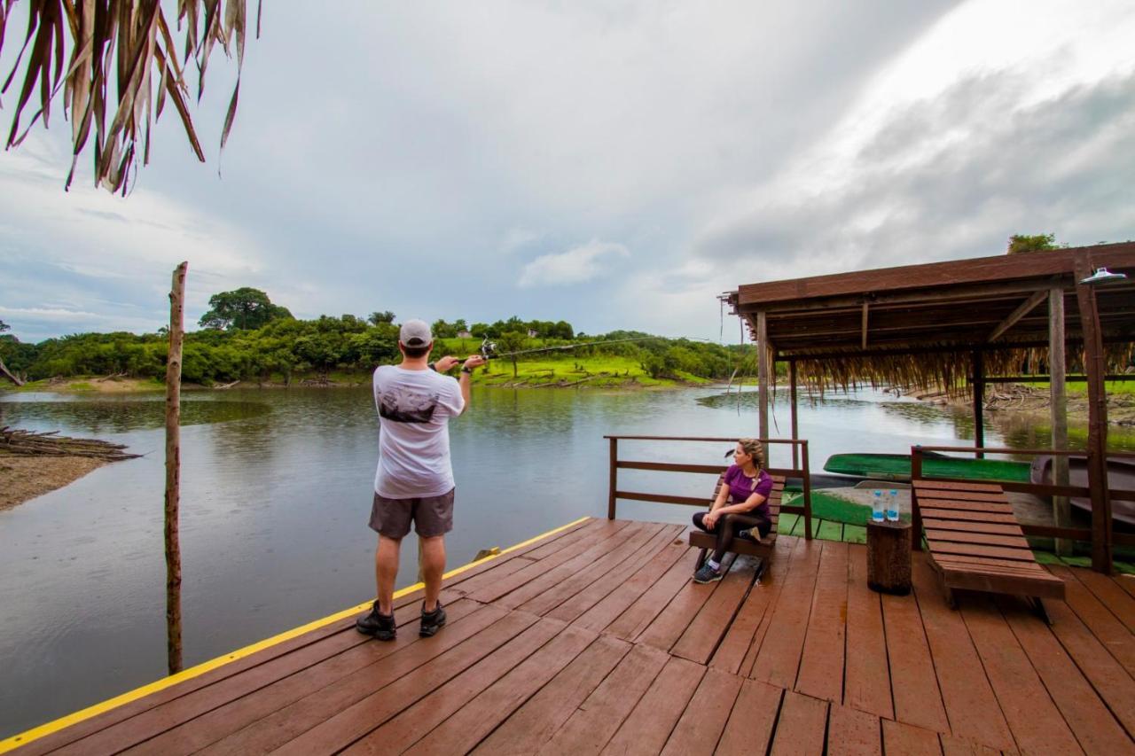 Amazon Turtle Lodge Careiro Екстериор снимка
