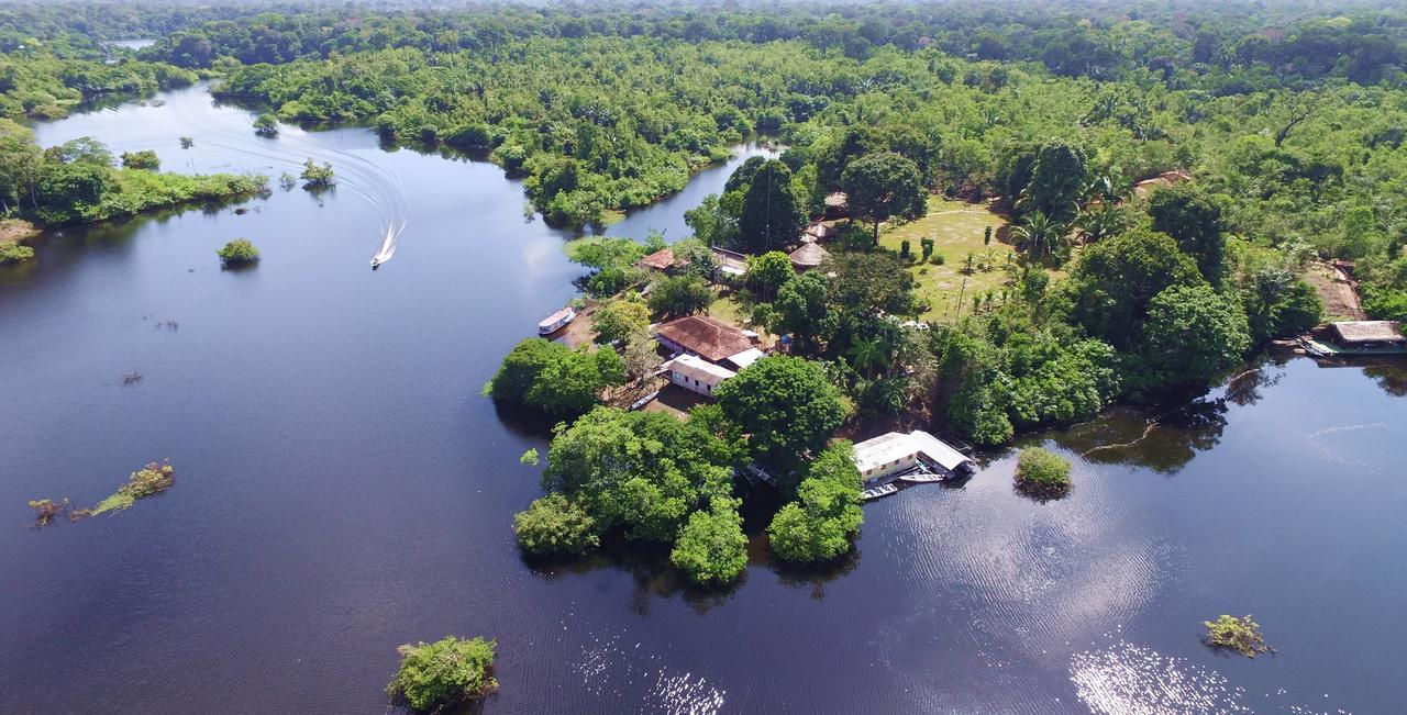 Amazon Turtle Lodge Careiro Екстериор снимка